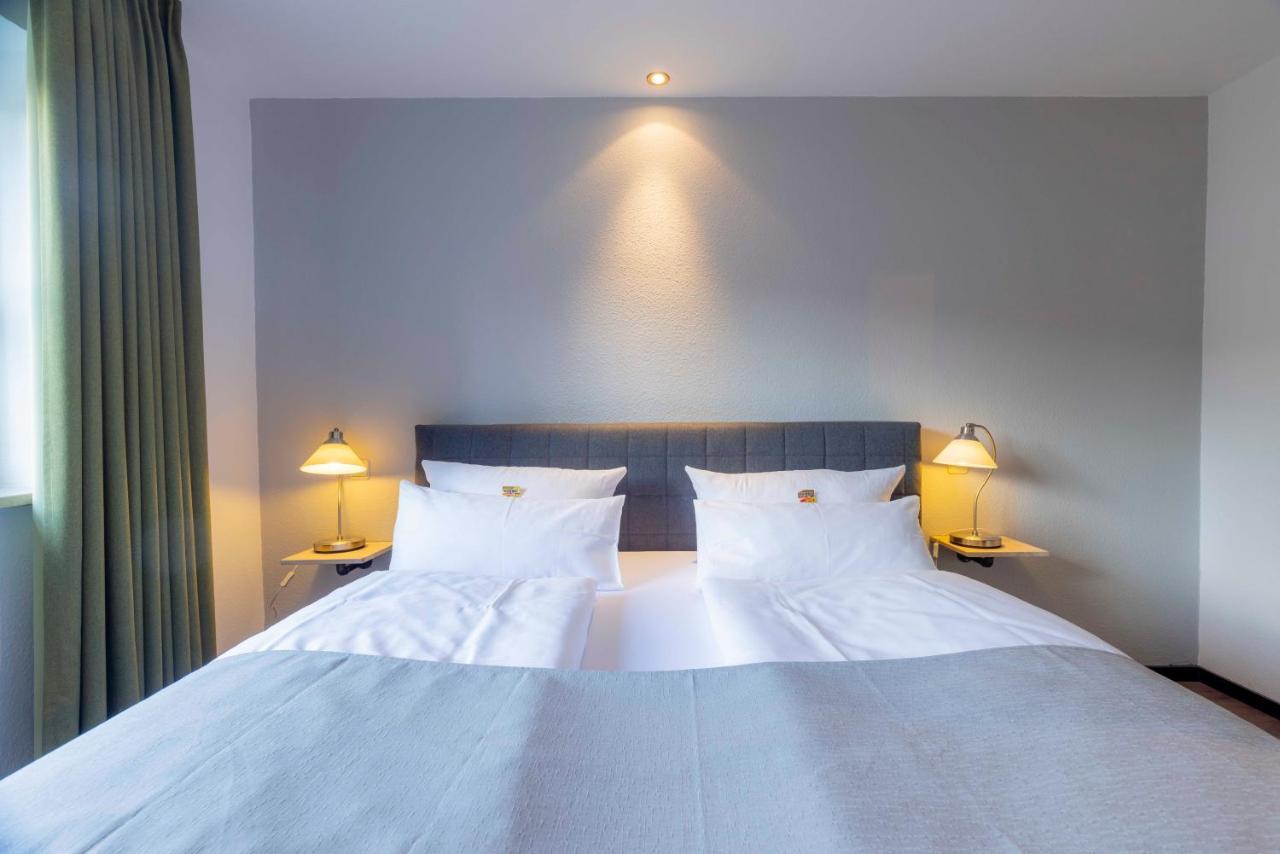 Hotel Butz Шарбойтц Екстериор снимка