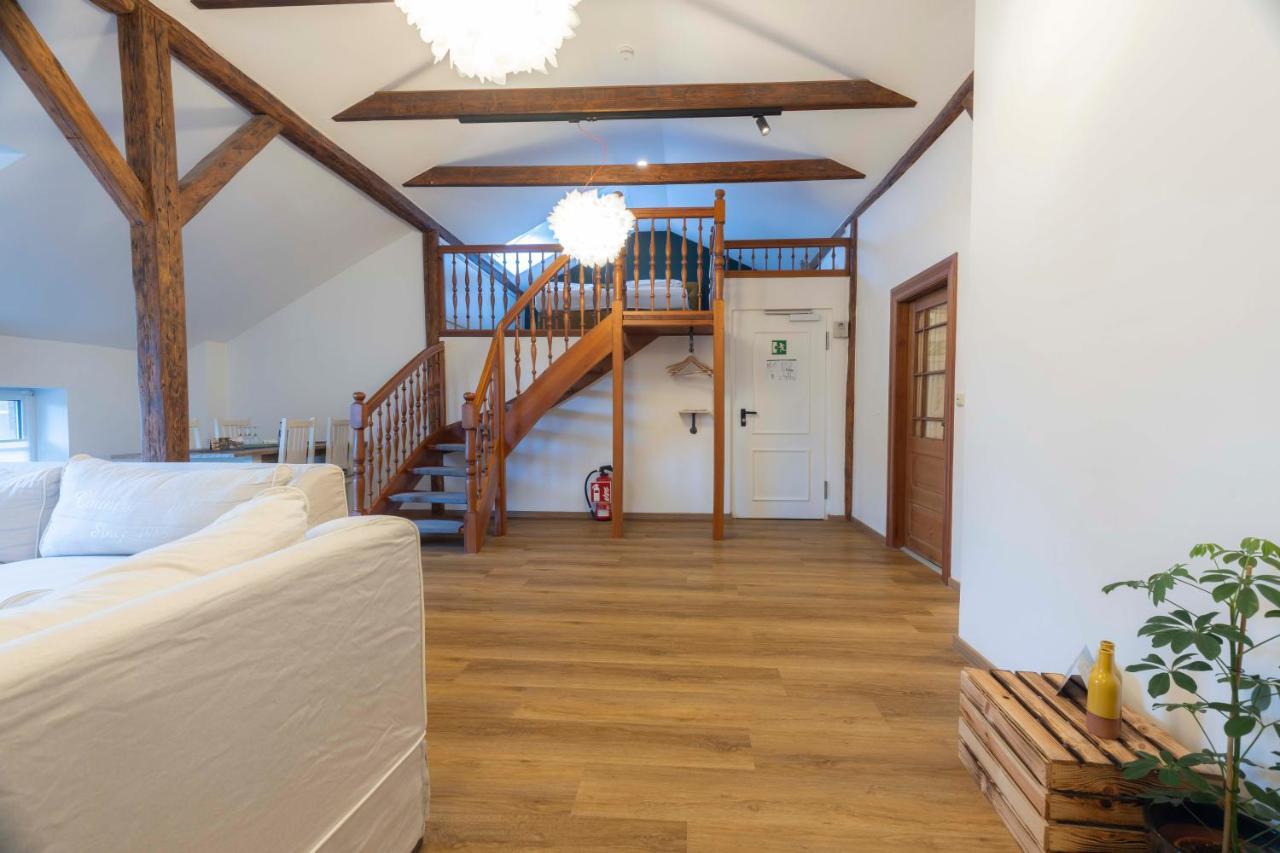 Hotel Butz Шарбойтц Екстериор снимка