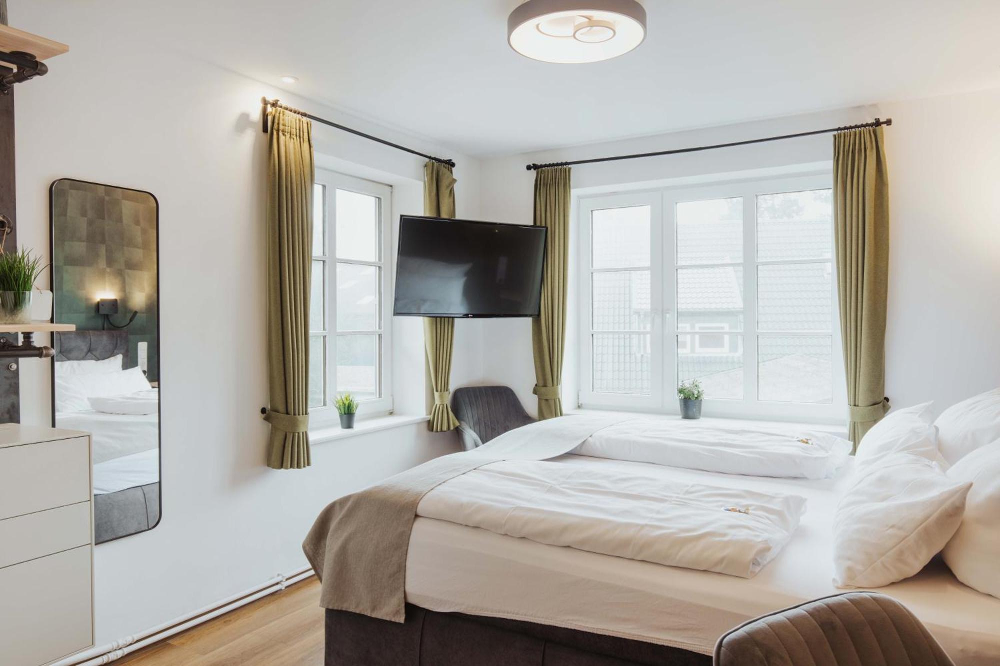 Hotel Butz Шарбойтц Екстериор снимка