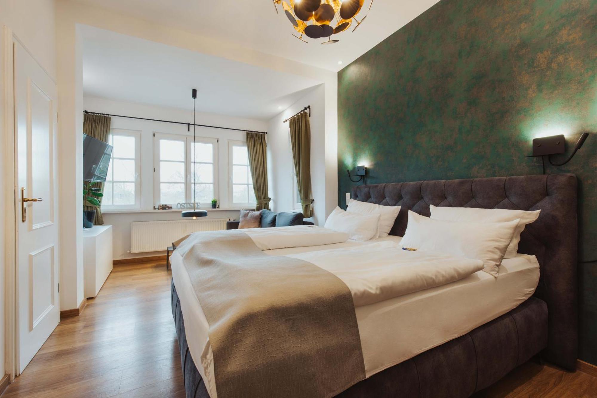 Hotel Butz Шарбойтц Екстериор снимка